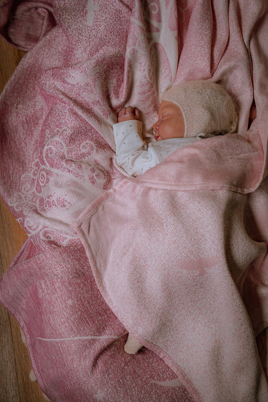 Klædtæppe Forest of Wolves Elaine - KOKADI